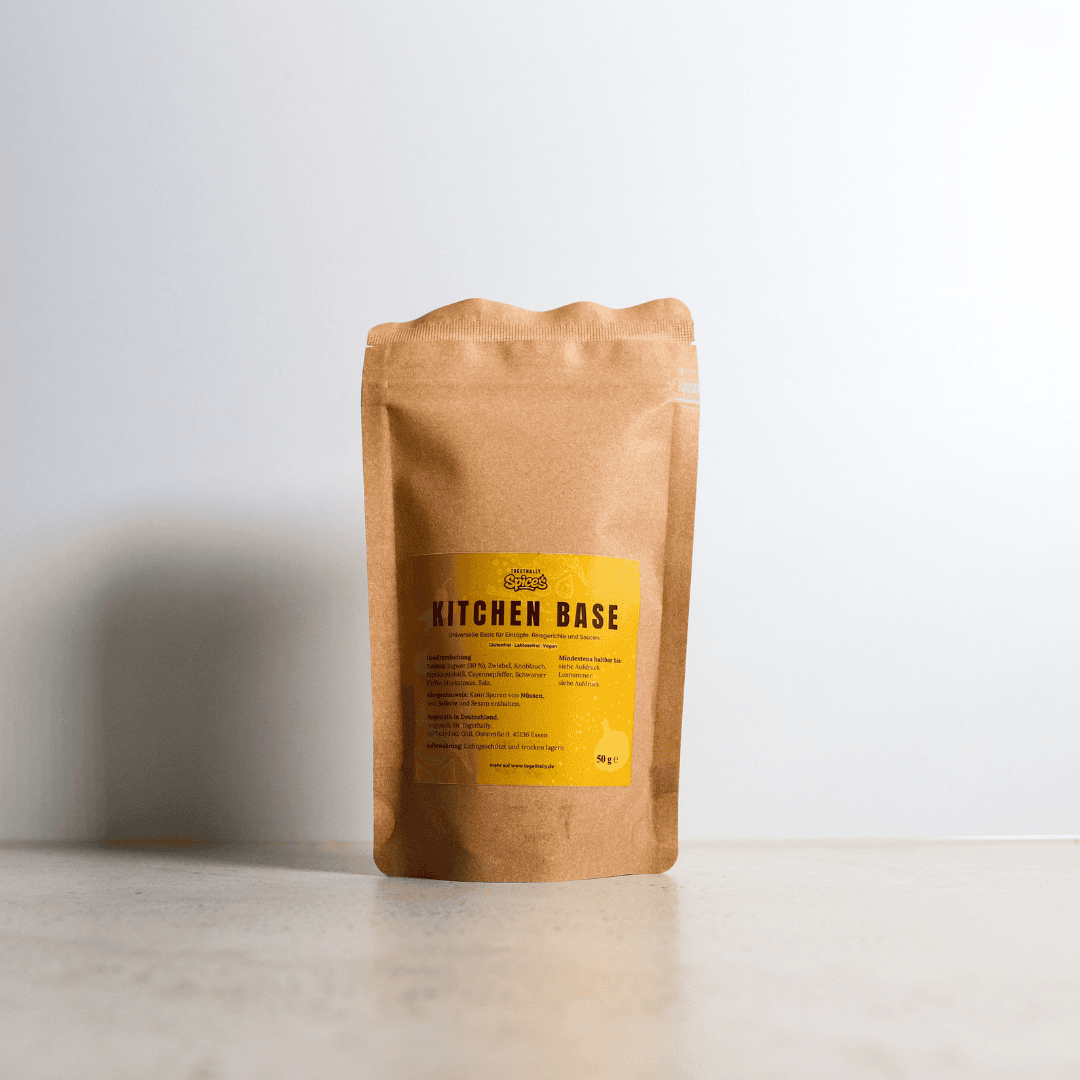 KITCHEN BASE – Everyday Ghana